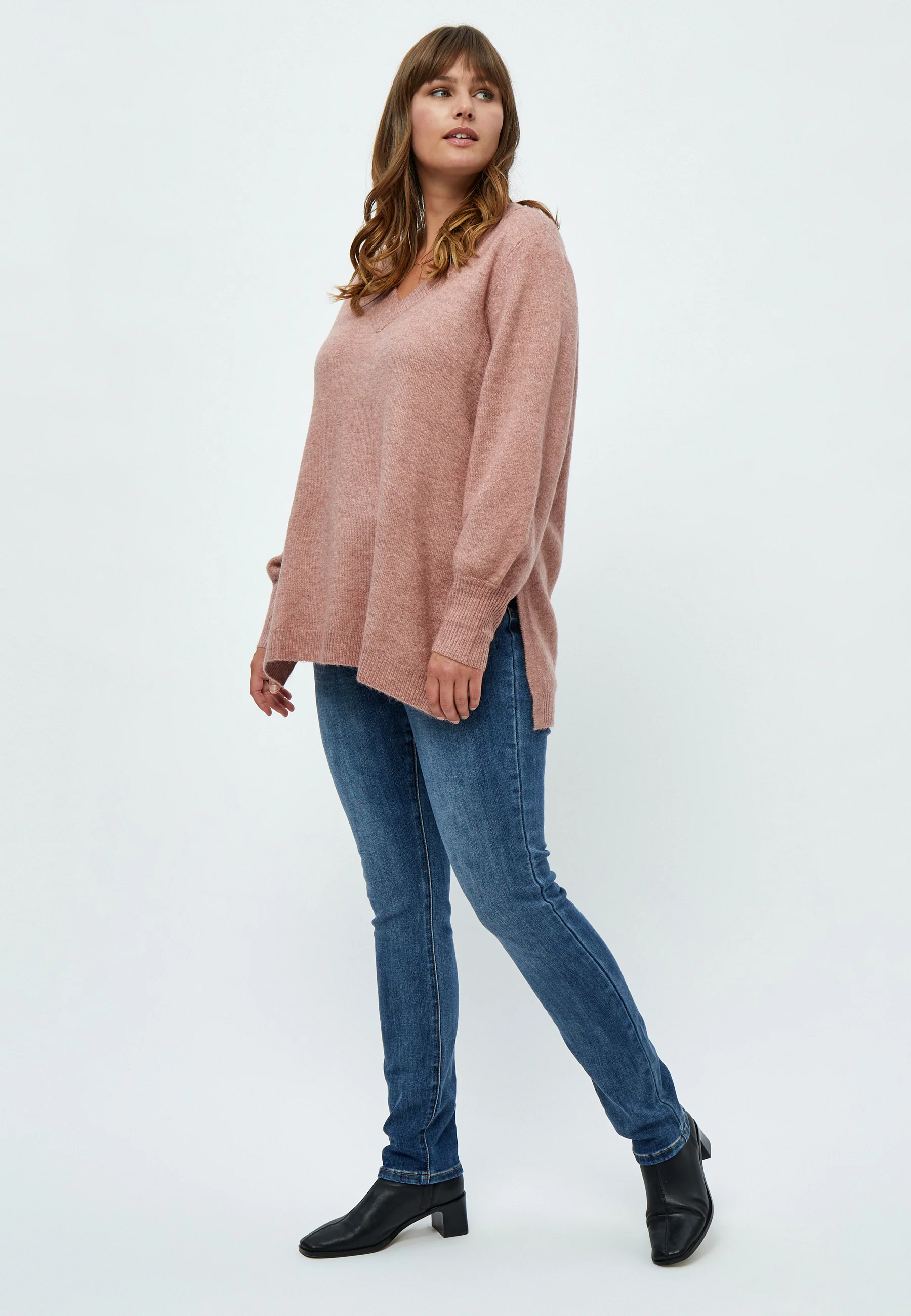 PeAliah - Strikbluse med V-hals - Image 8