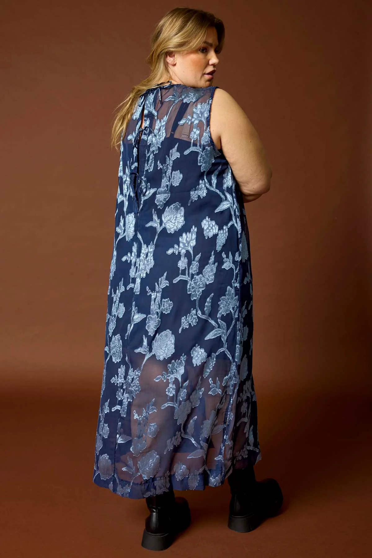 AnLéonie 439 - Lang Kjole FJ - Image 4