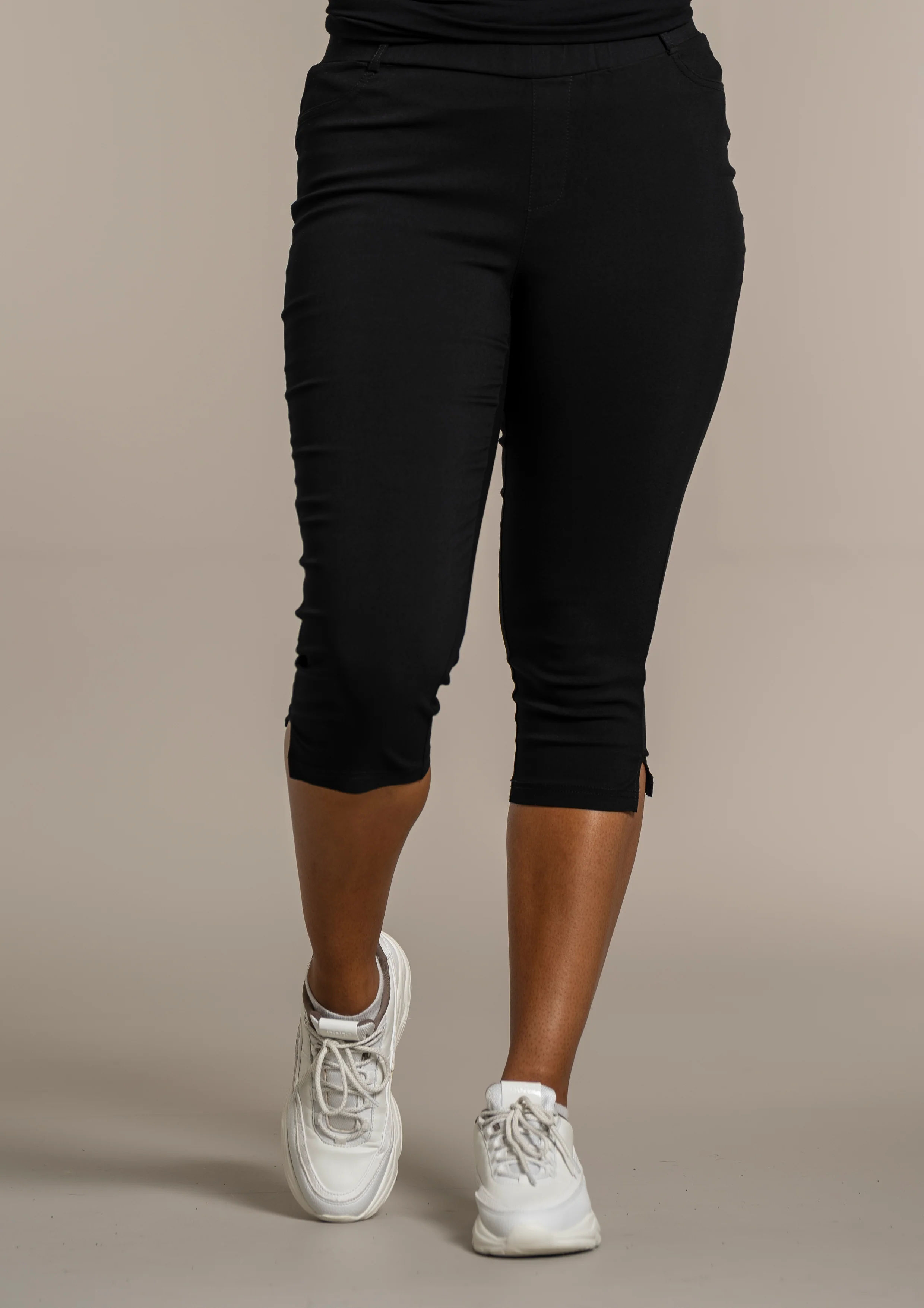 SgCapri - Pant - Image 25