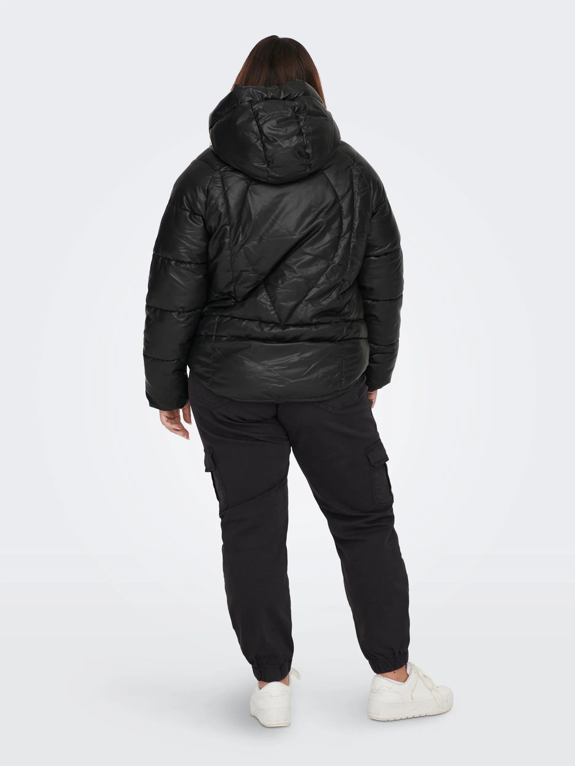 CarAnja Faux Leather Puffer - Image 5