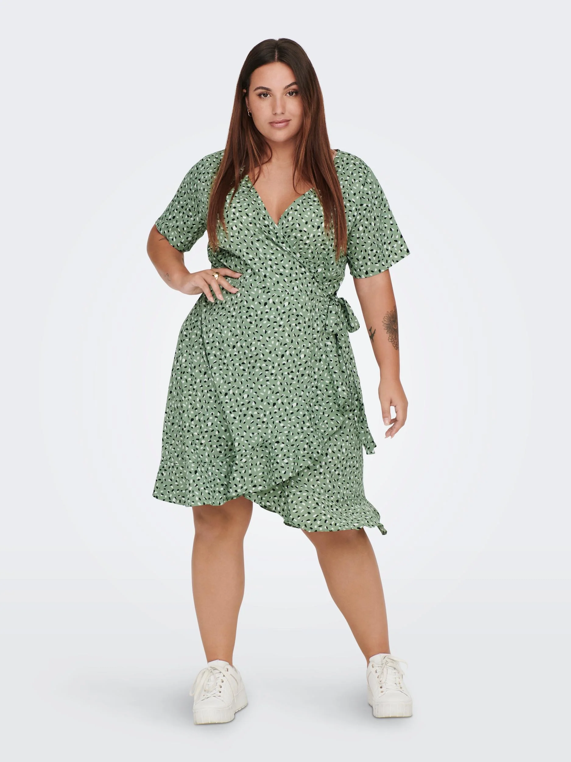 CarLivia Wrap Knee Dress - Image 7