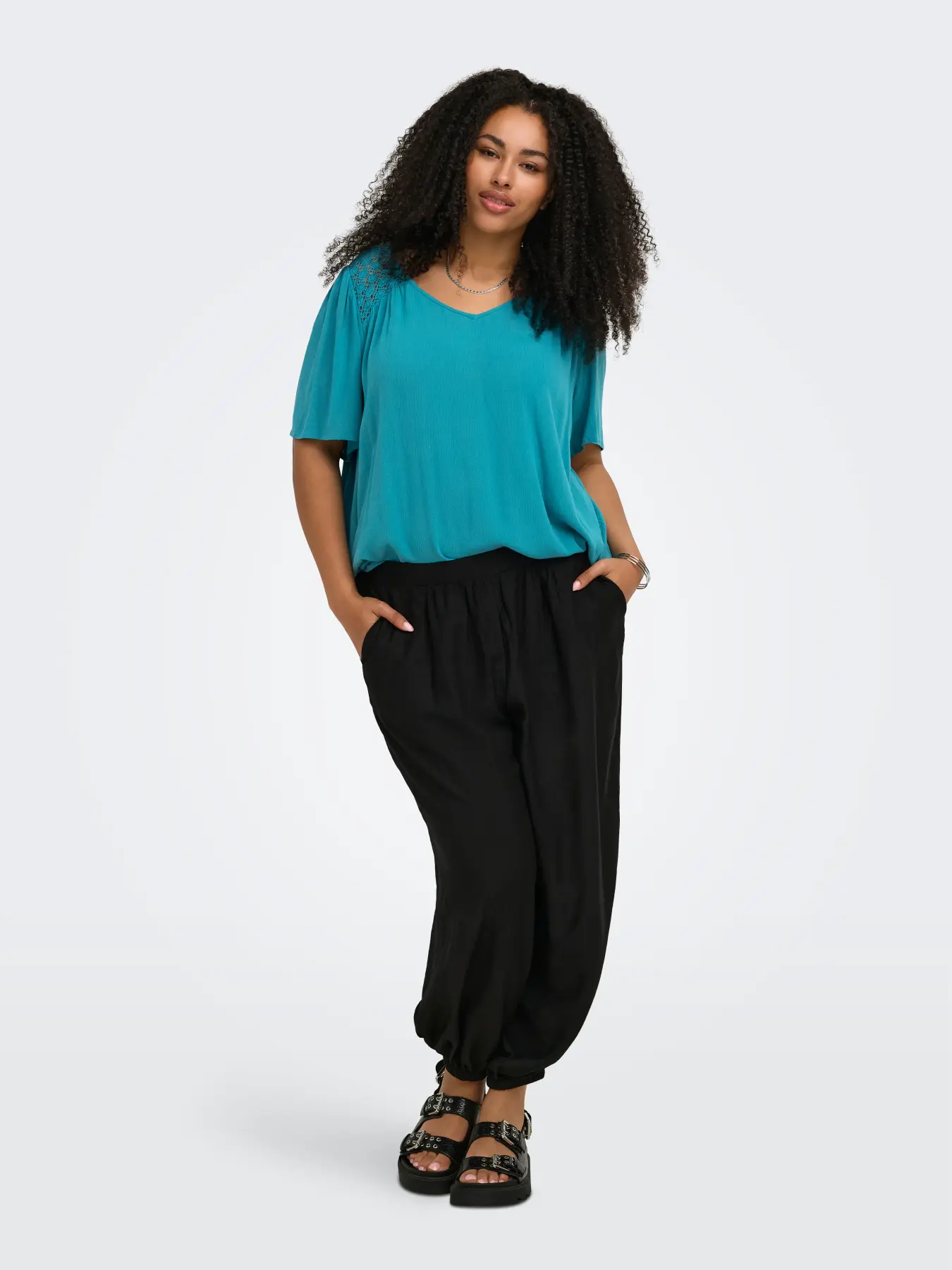 CarSelasi - Bluse med Blonde - Image 6