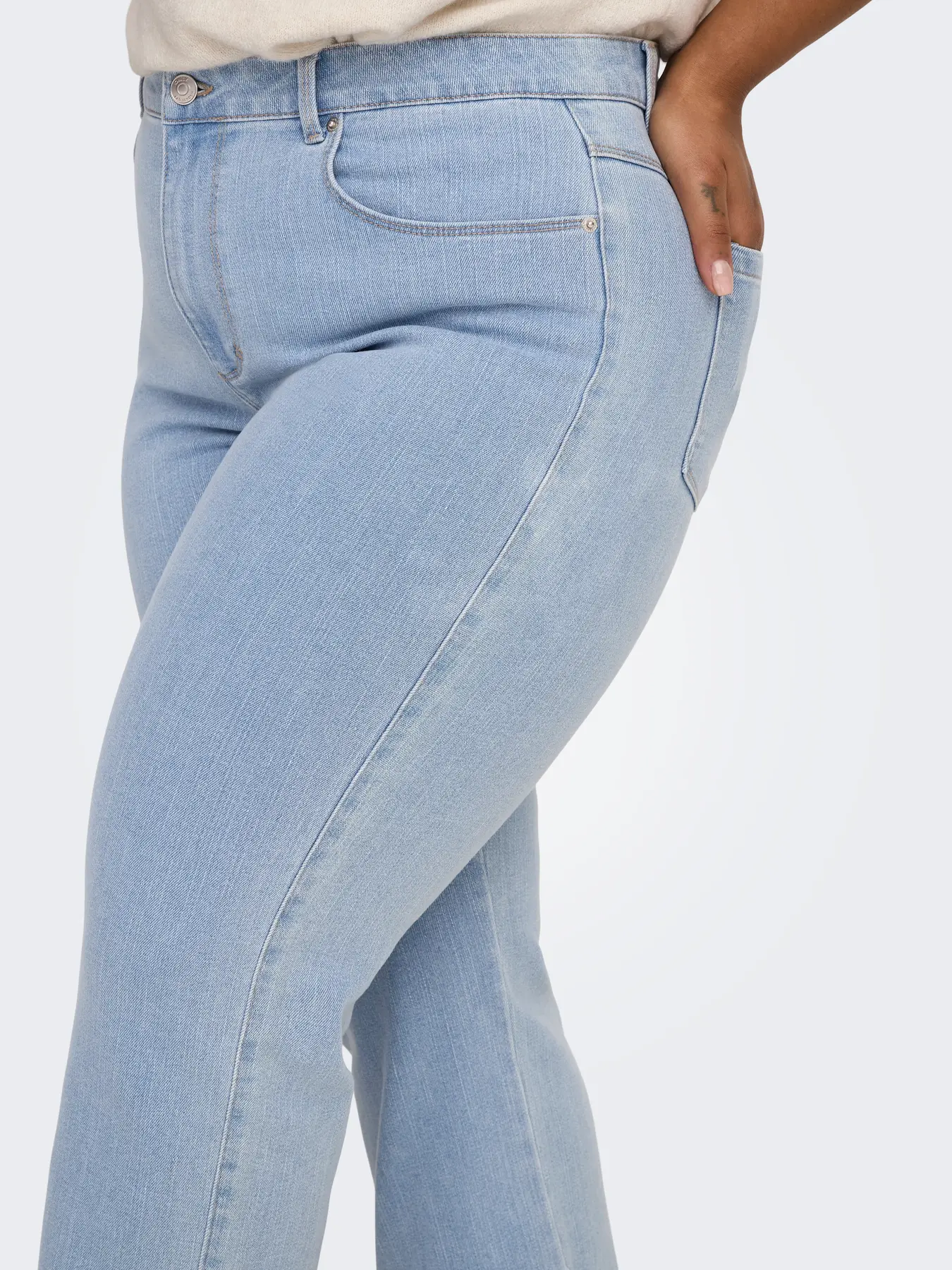 CarSnow - Straight Jeans - Image 2