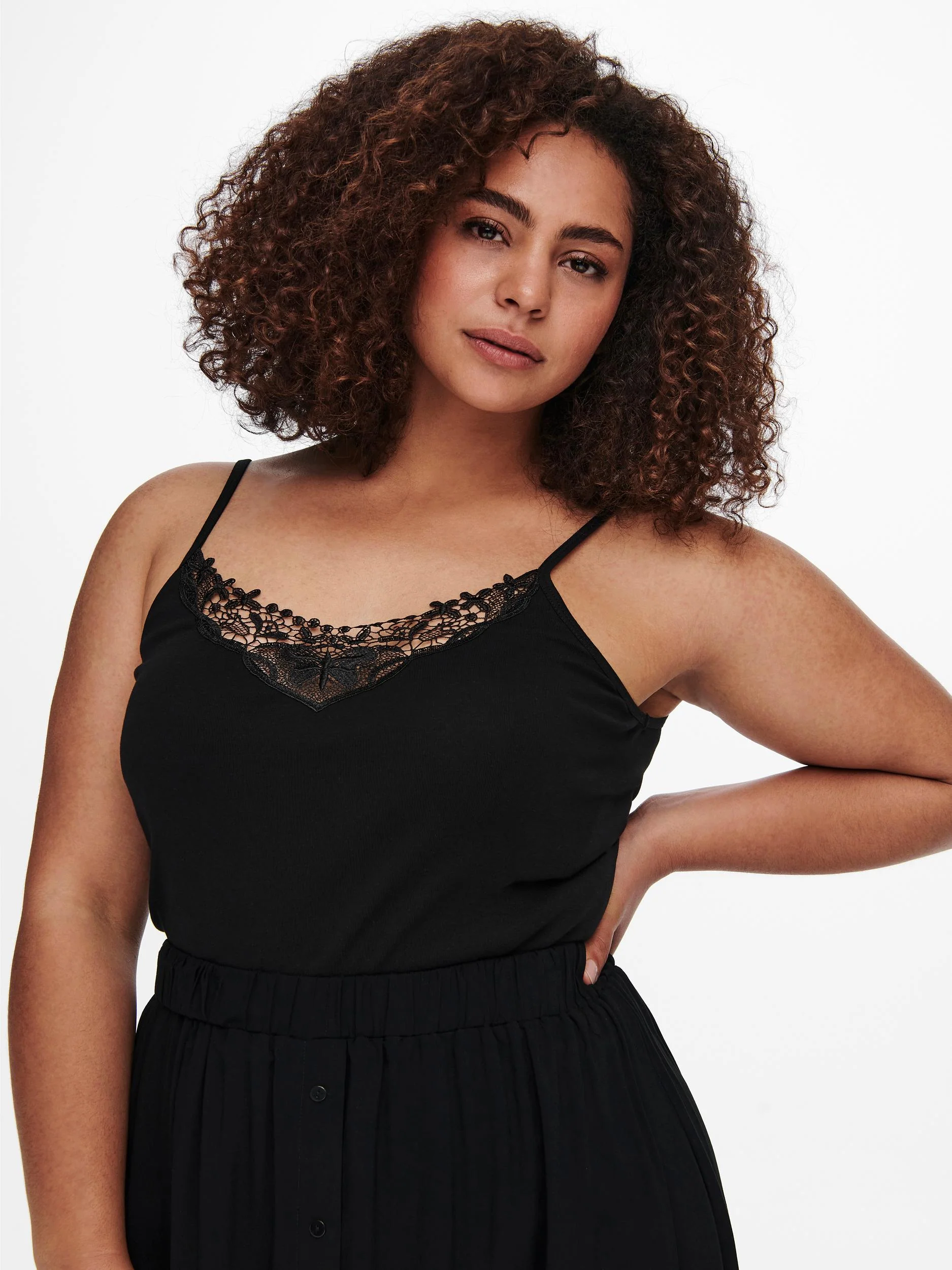 CarKiraz Lace Singlet - Image 12