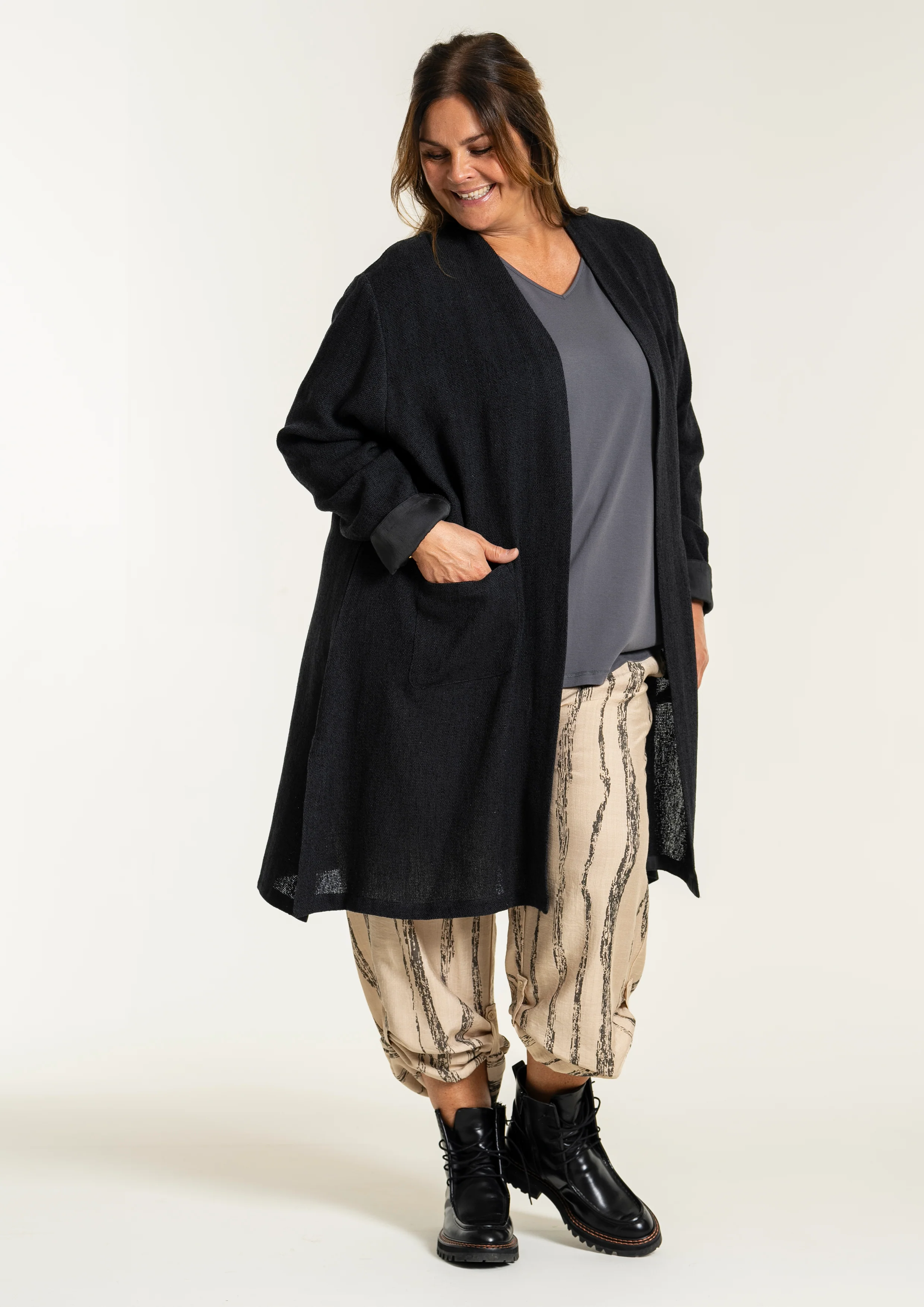 GoFrance Long Cardigan - Image 10