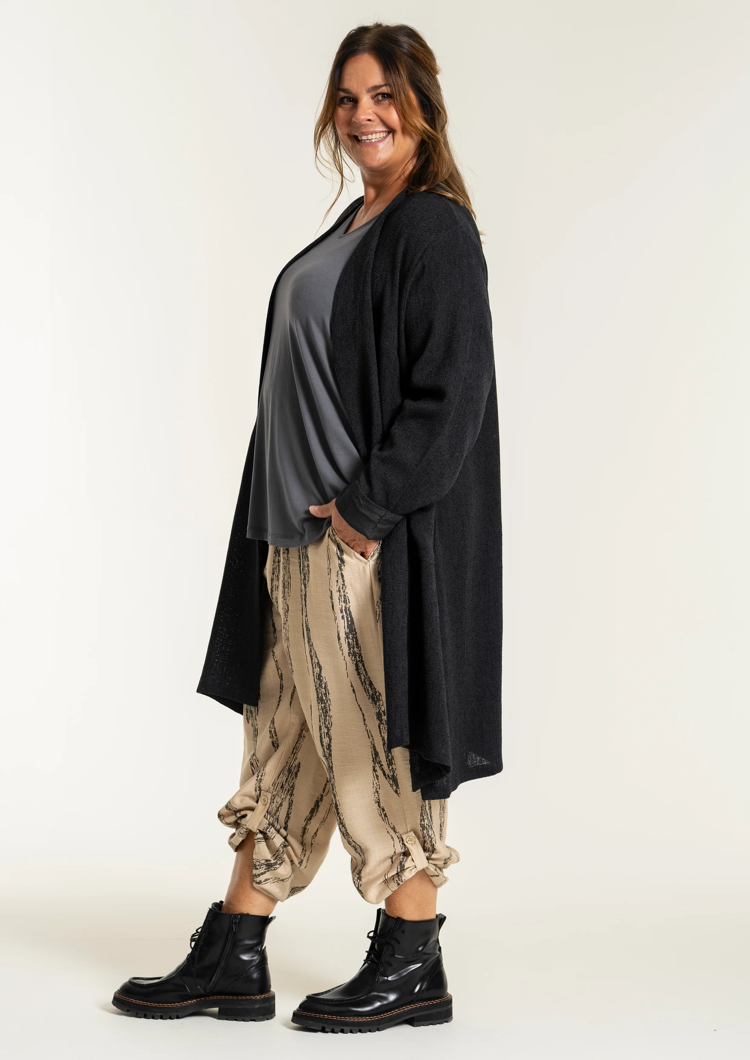 GoFrance Long Cardigan - Image 6