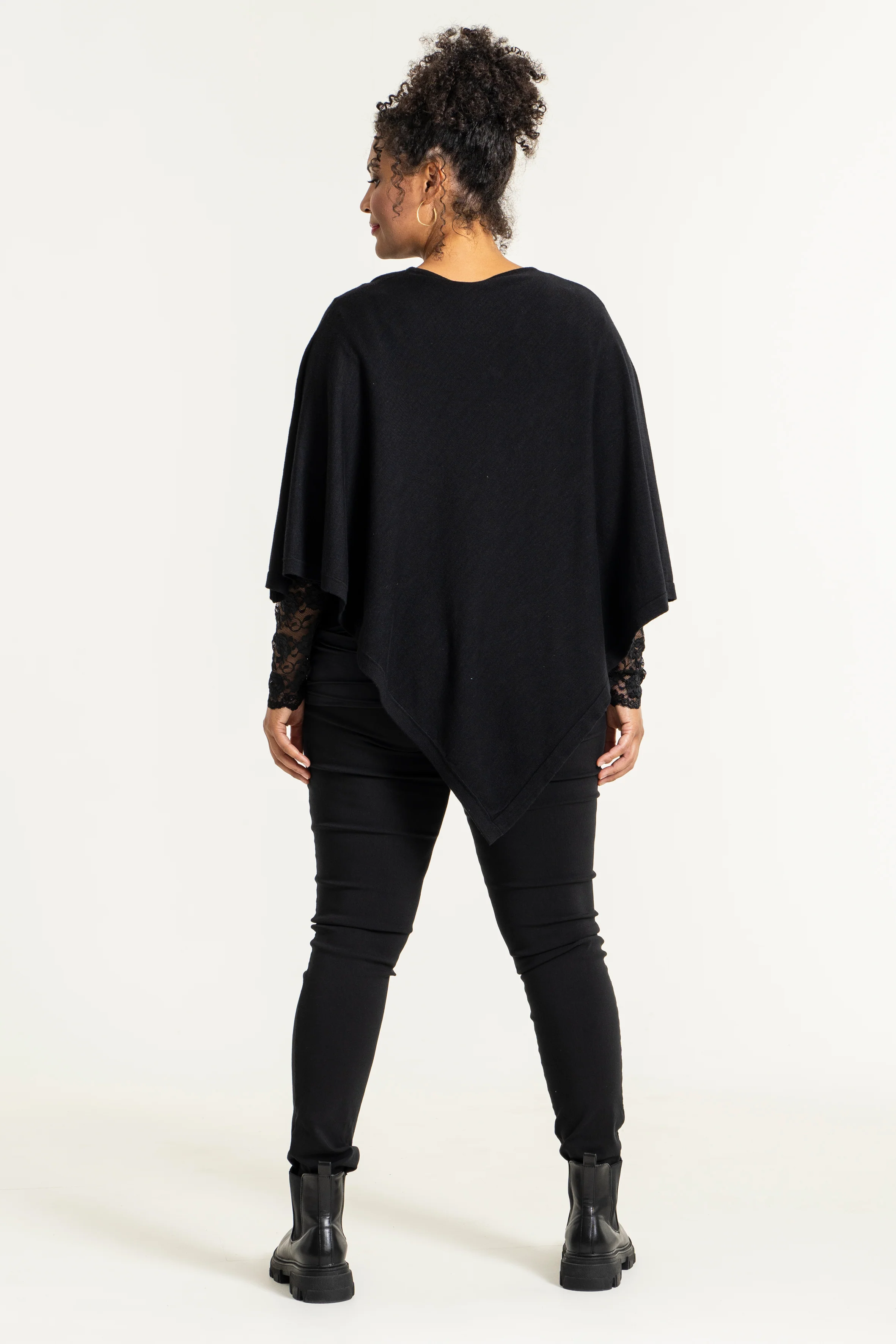 SgHelsinki - Poncho - Noos - Image 5