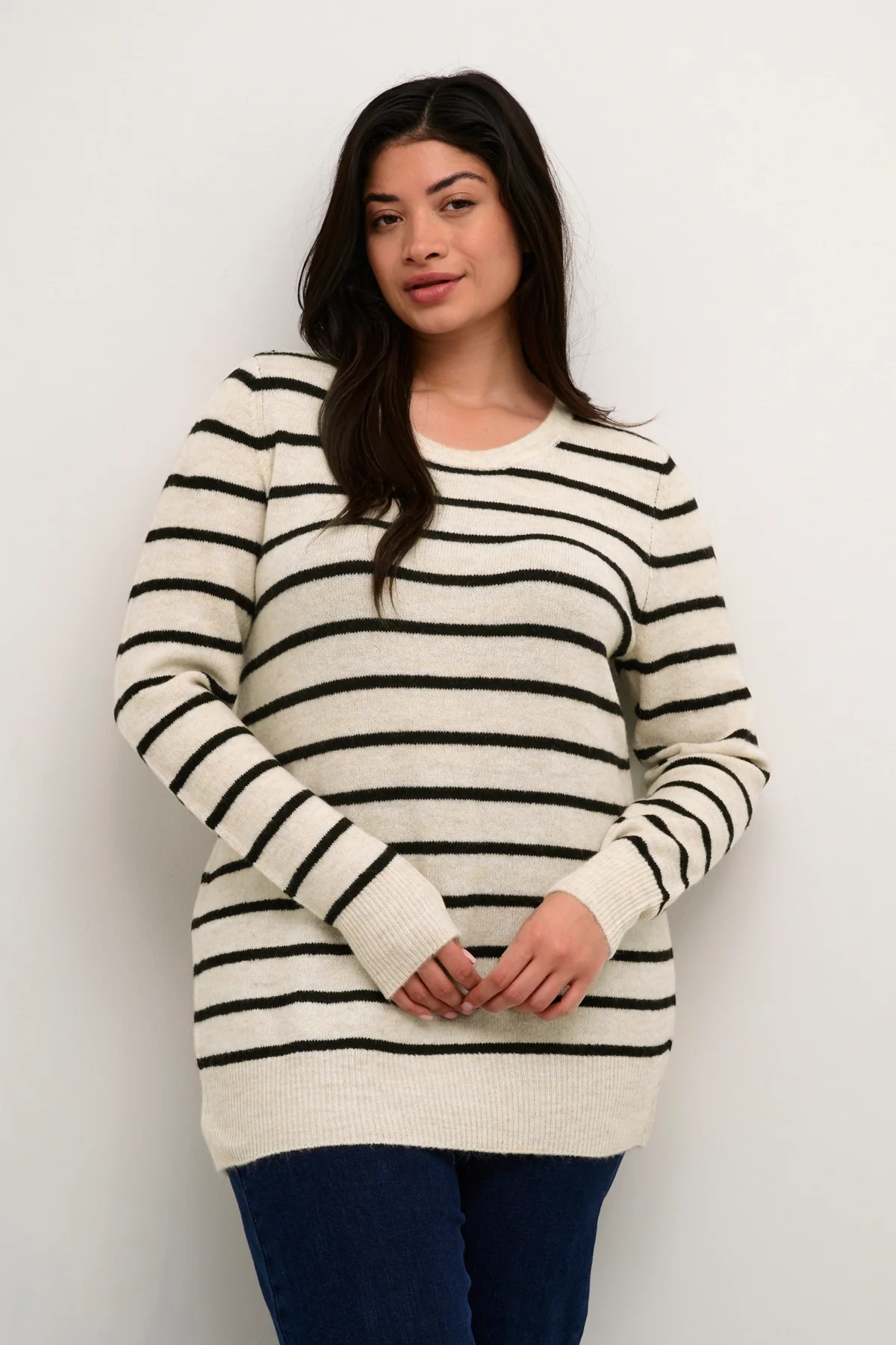 KClinda Pullover - Image 2