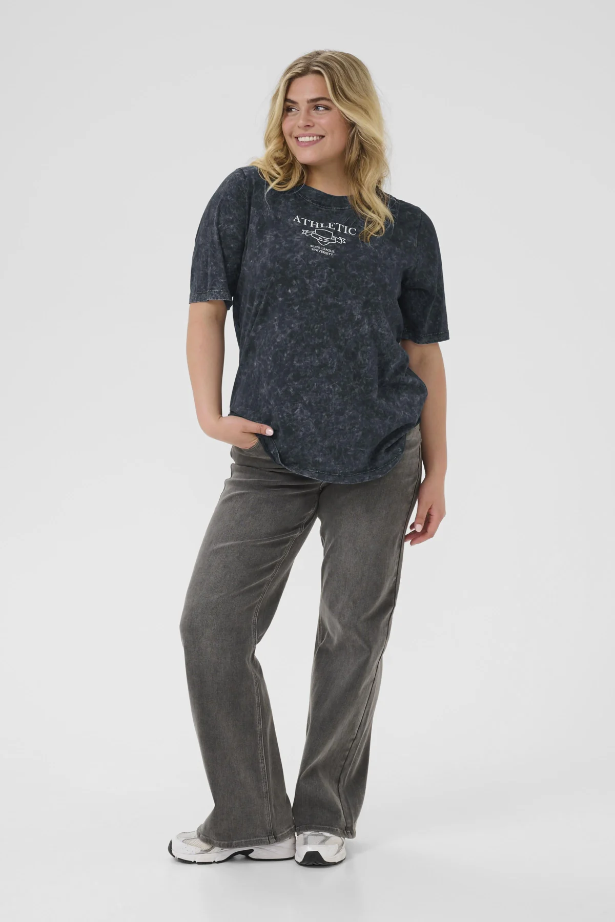 KCtasha - T-Shirt - Image 5