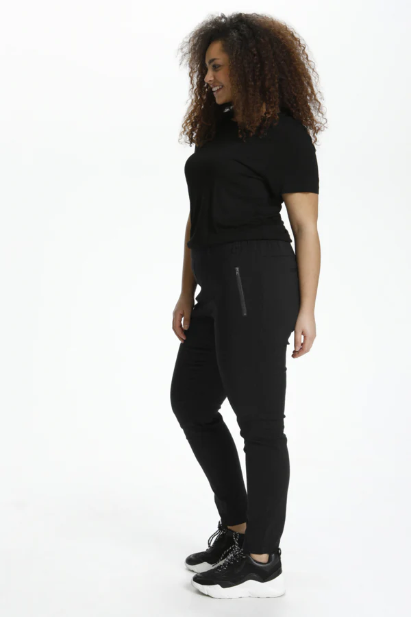 KCvigga Liv Pants - Image 5