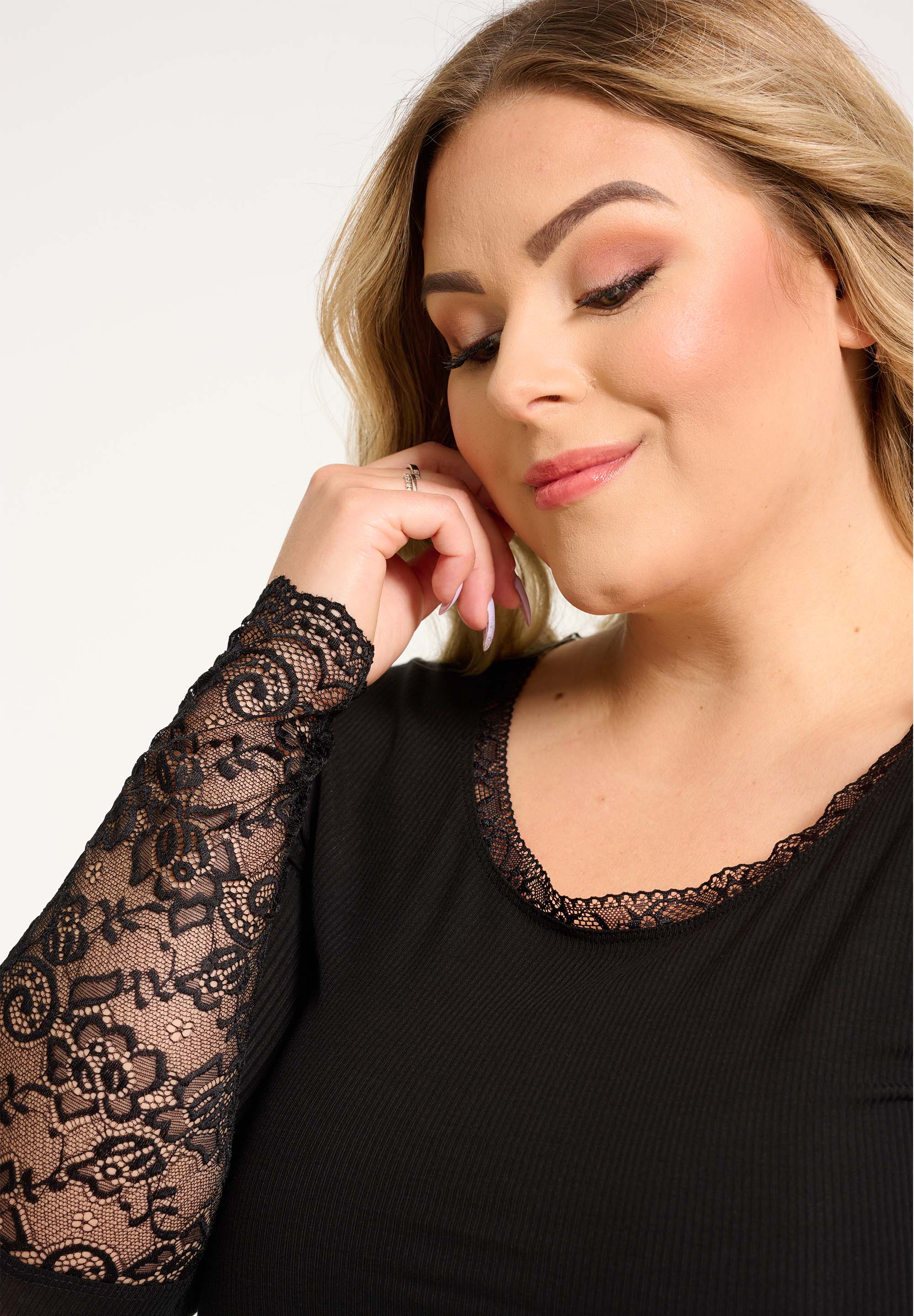 Ox62092 - Jersey Bluse med Blonde - Image 3