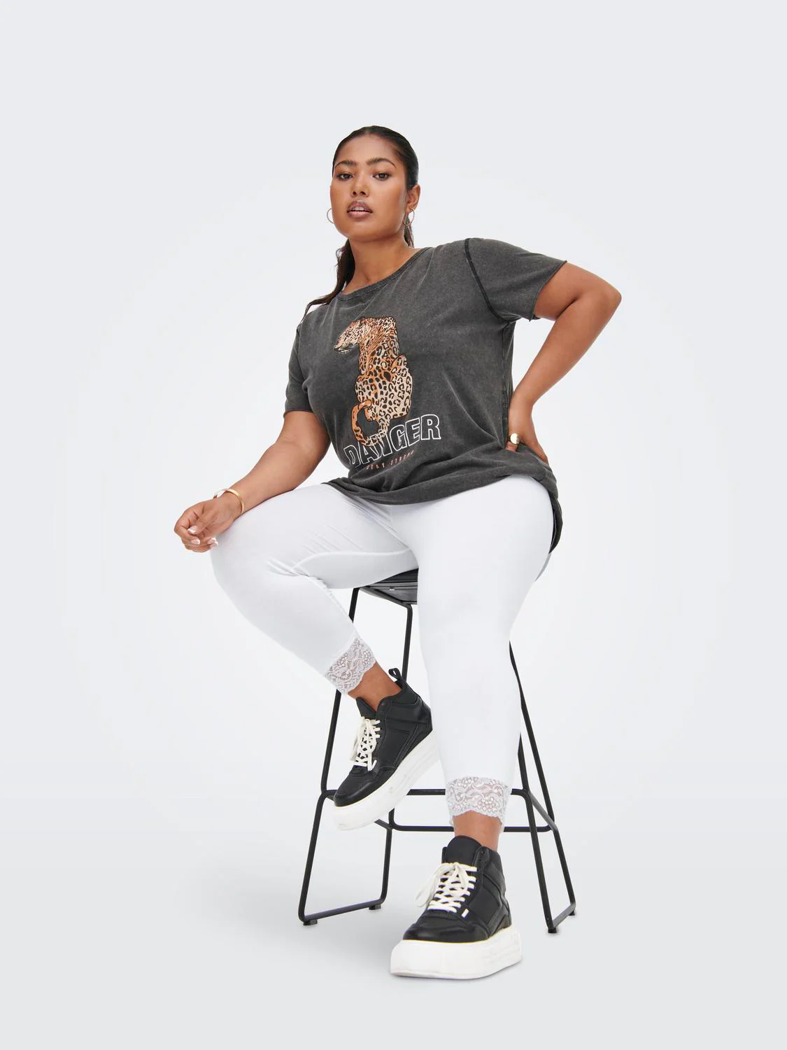 CarTime Calf Lace Leggings - Image 12