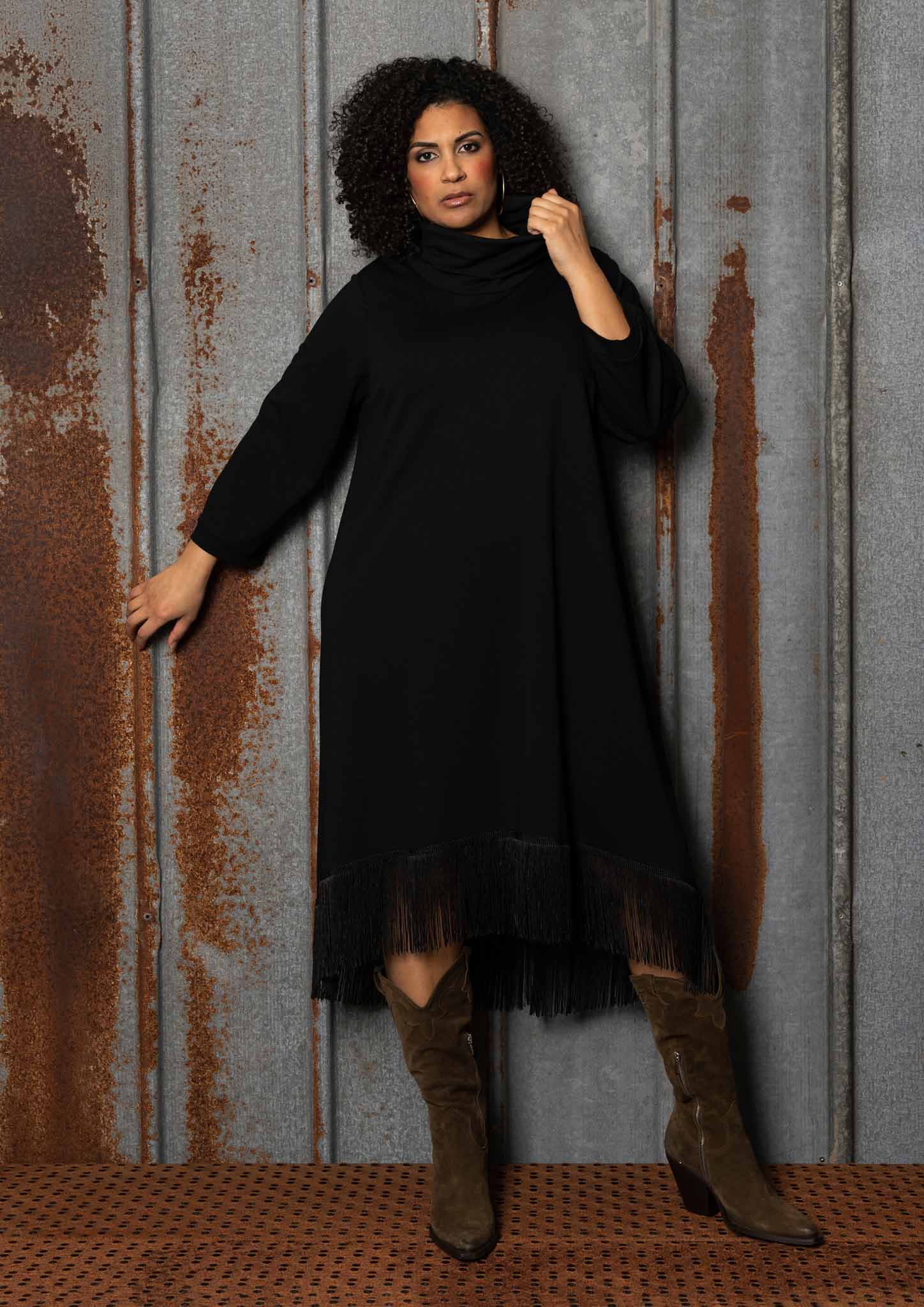 STManda Dress with frays - Image 4