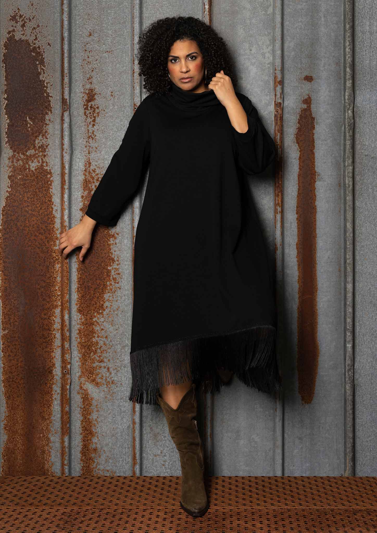 STManda Dress with frays - Image 5