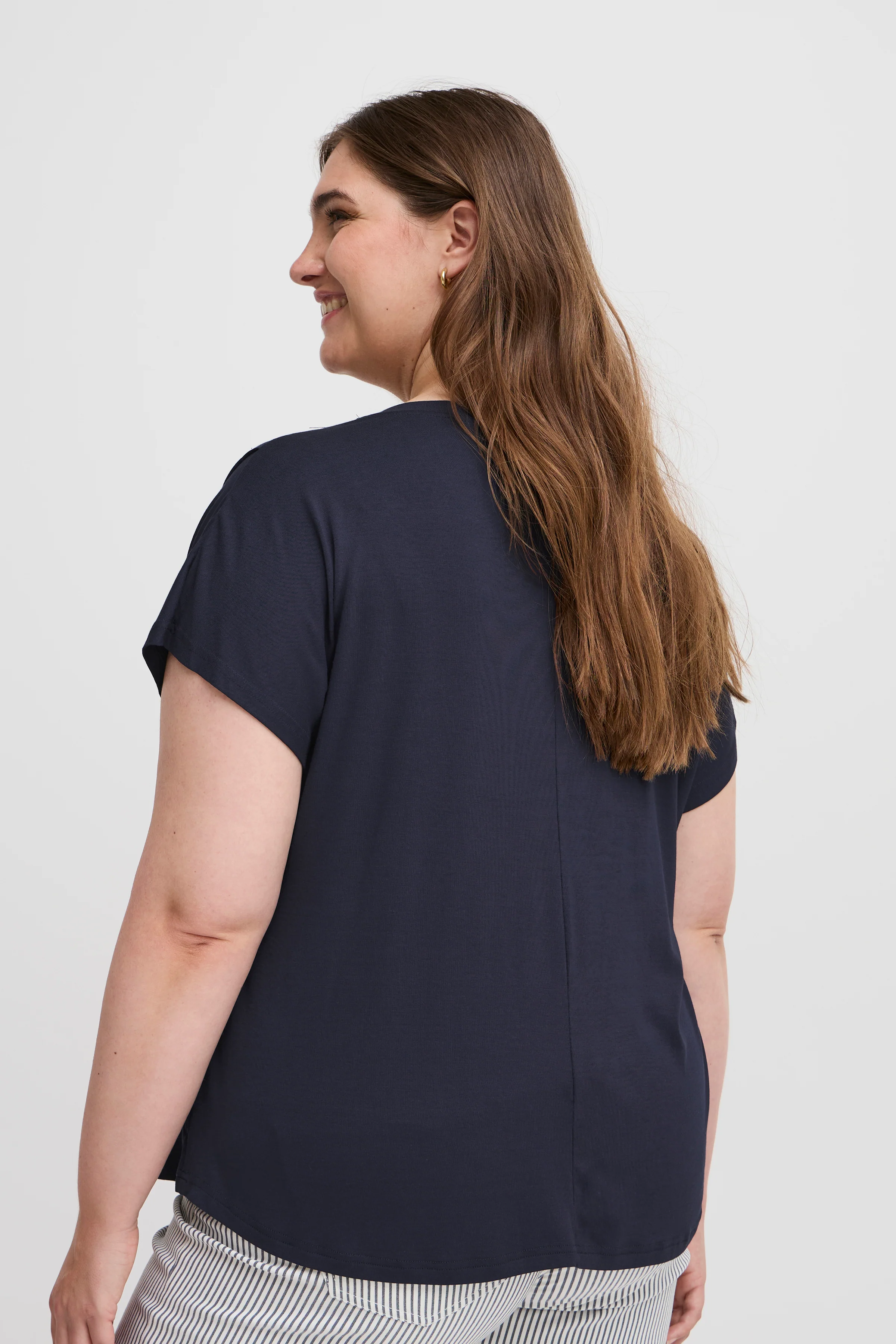SWDOTTIE T-shirt - T-shirt med V-hals - Image 4