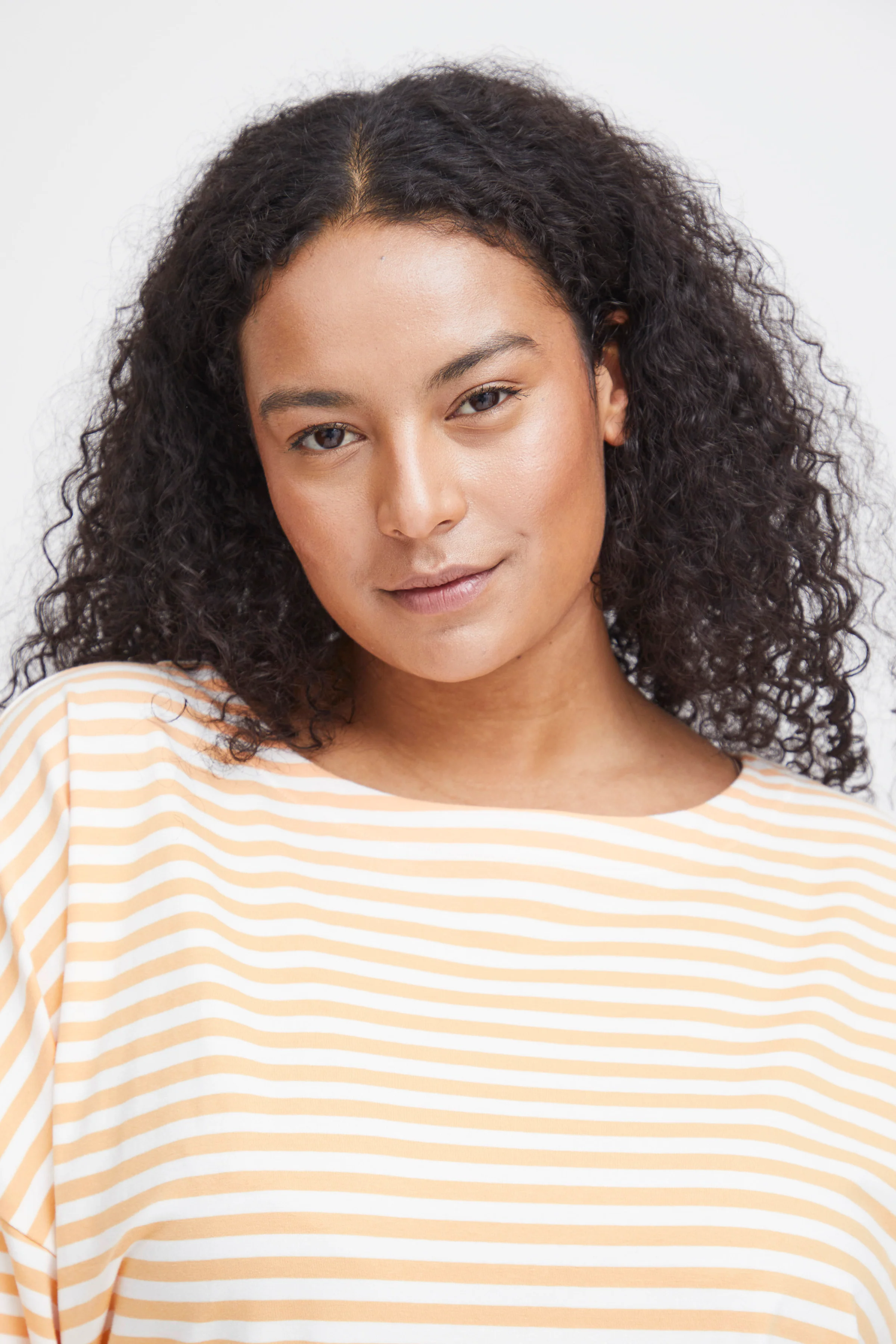 SWSIVA TEE - Image 4