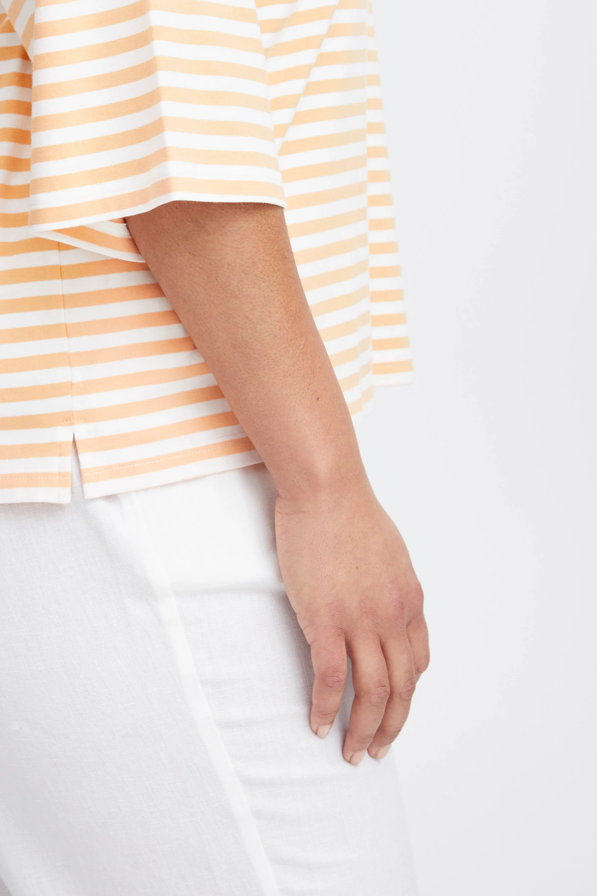 SWSIVA TEE - Image 9