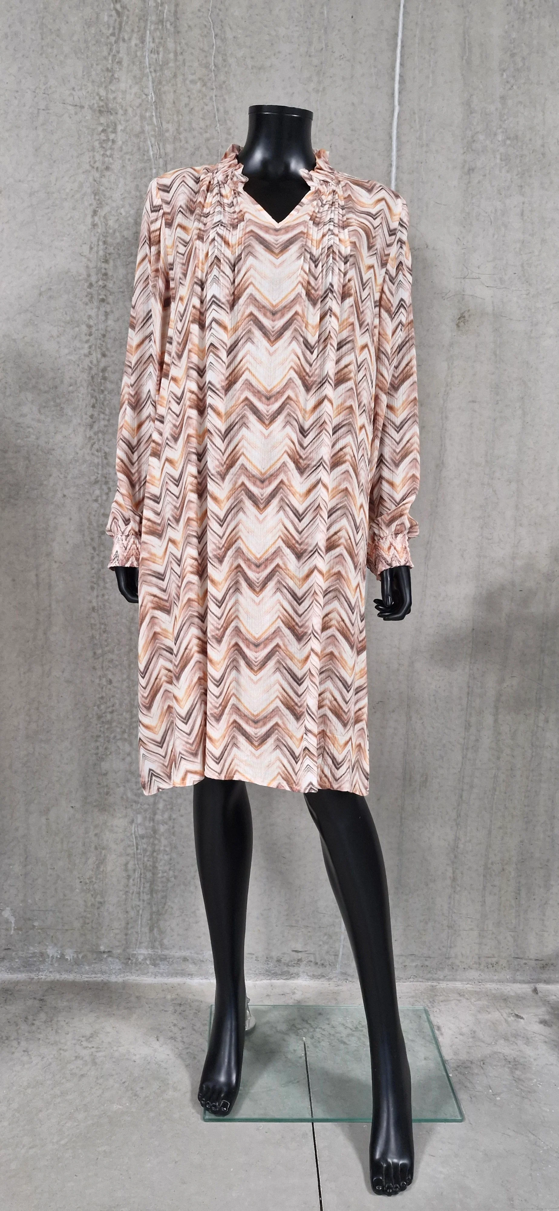 Vanting 9590 - Crepe Viskose Kjole - Image 4