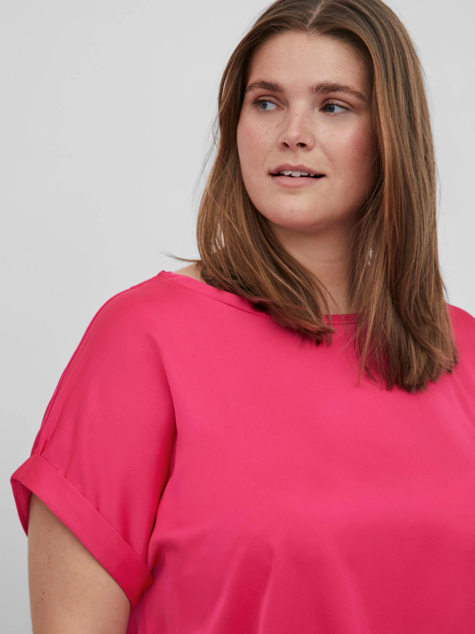 VIELLETTE S/S SATIN TOP - Image 3
