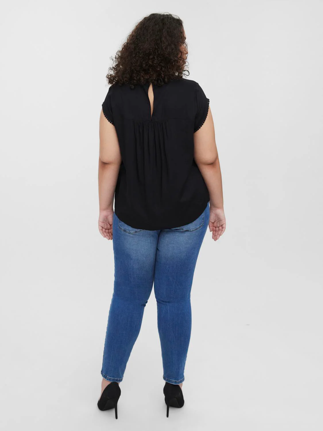 VmDebbie Pleat Top - Image 10