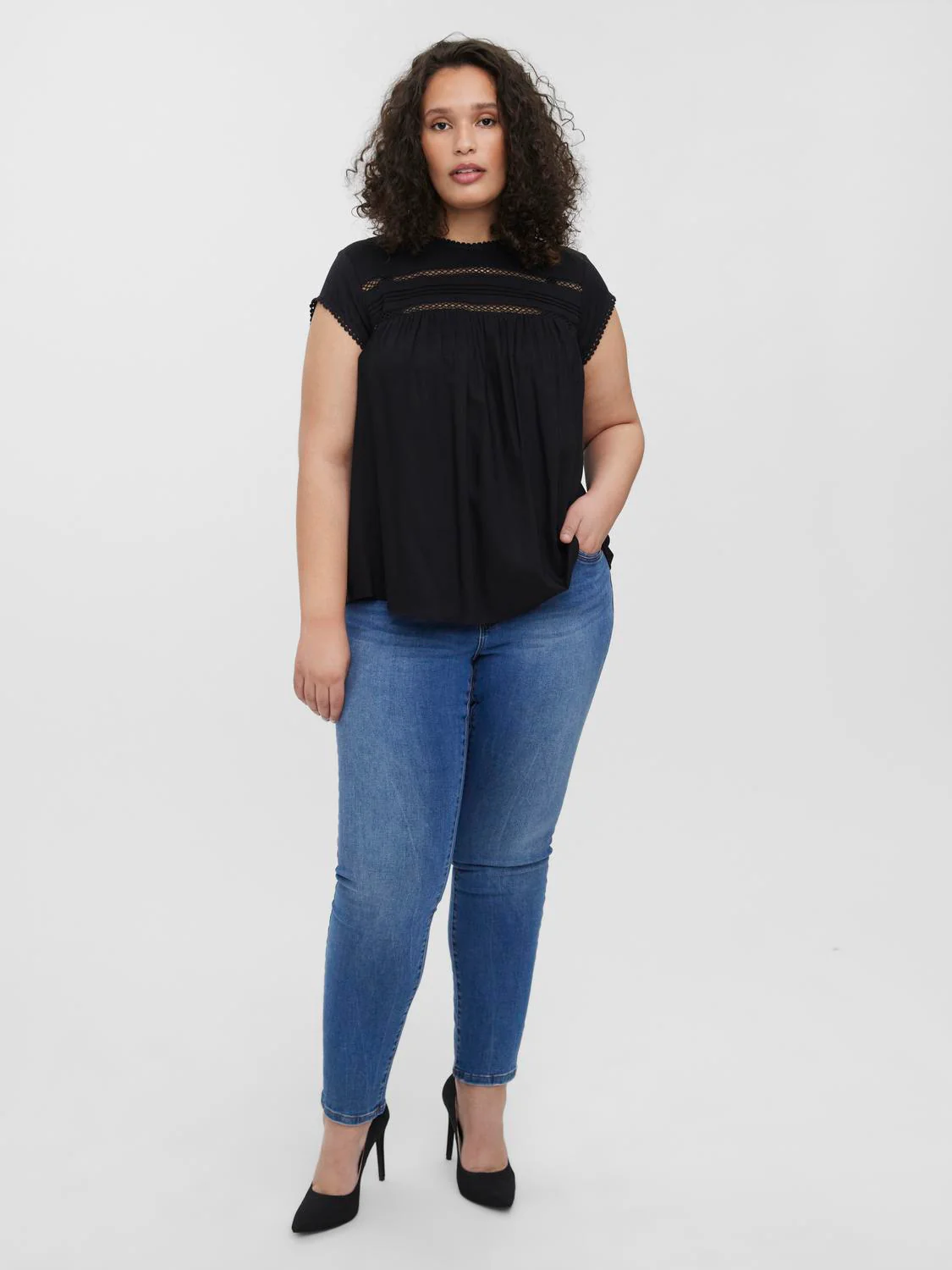 VmDebbie Pleat Top - Image 9